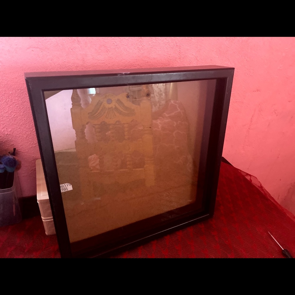 Frame for pic